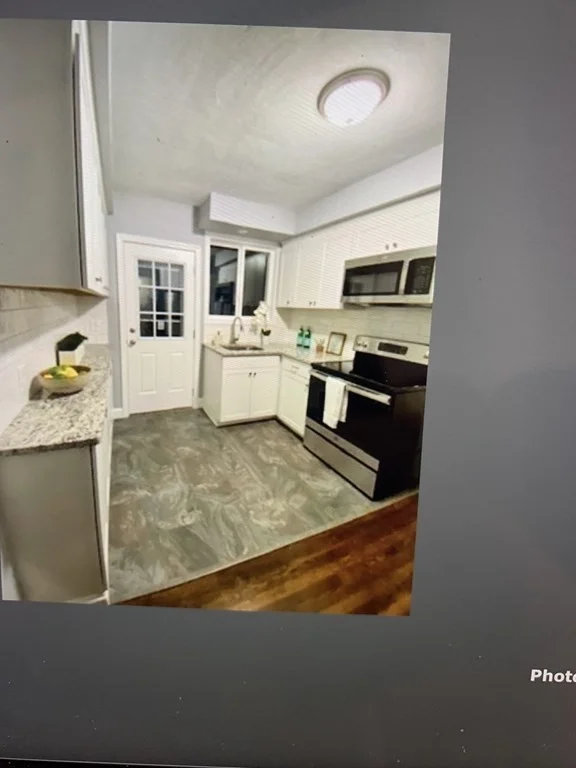 1 bed, 1 bath apartment for rent at 655 Gardners Neck Rd Unit 2, Swansea — photo 3 of 10
