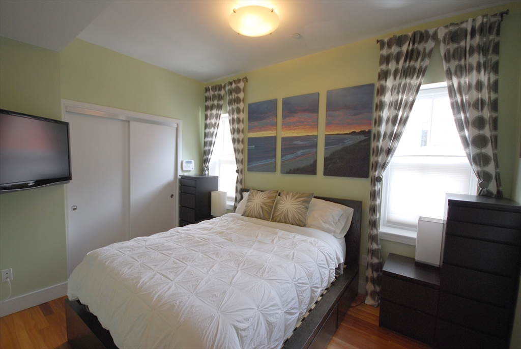 1 bed, 1 bath apartment for rent at 655 Tremont St Unit 4, South End — photo 5 of 8