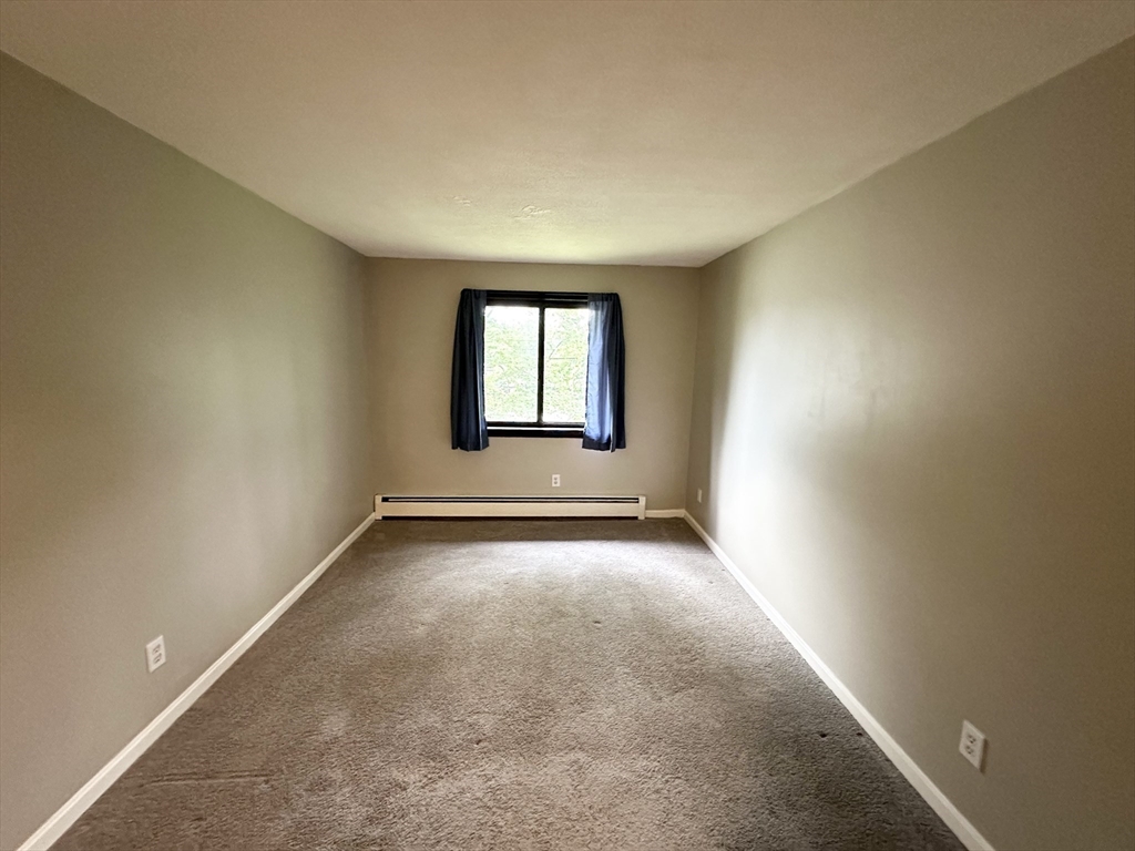 1 bed, 1 bath apartment for rent at 655 W Lowell Ave Unit 12, Haverhill — photo 11 of 13