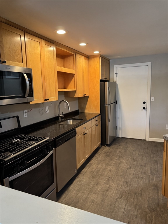 1 bed, 1 bath apartment for rent at 655 W Lowell Ave Unit 12, Haverhill — photo 3 of 13
