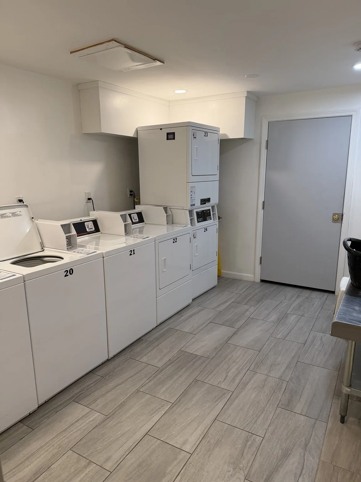 1 bed, 1 bath apartment for rent at 655 West Lowell Ave Unit 12, Zip 01832 — photo 4 of 10