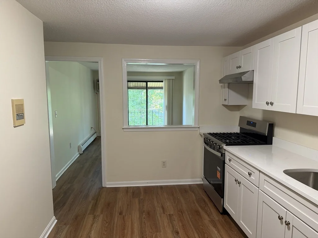 1 bed, 1 bath apartment for rent at 655 West Lowell Ave Unit 20, Haverhill — photo 5 of 13