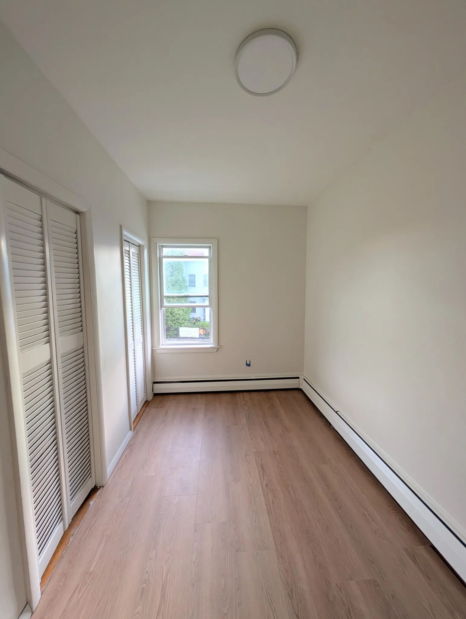 3 bed, 1 bath apartment for rent at 656 Dorchester Ave Unit 2, South Boston — photo 6 of 12