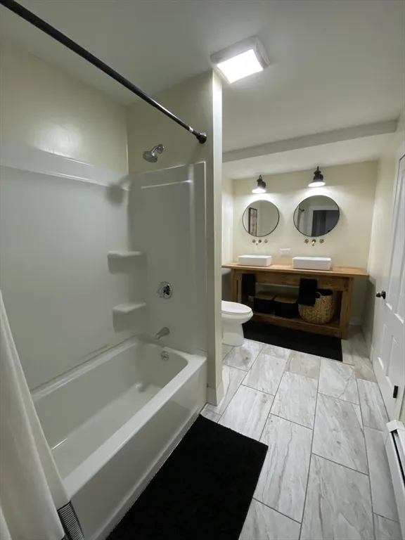 3 bed, 1 bath apartment for rent at 656 Grove St Unit 1, Worcester — photo 11 of 42