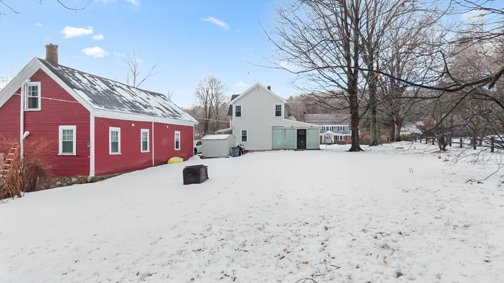 3 bed, 1 bath apartment for rent at 656 Grove St Unit 1, Worcester — photo 33 of 42