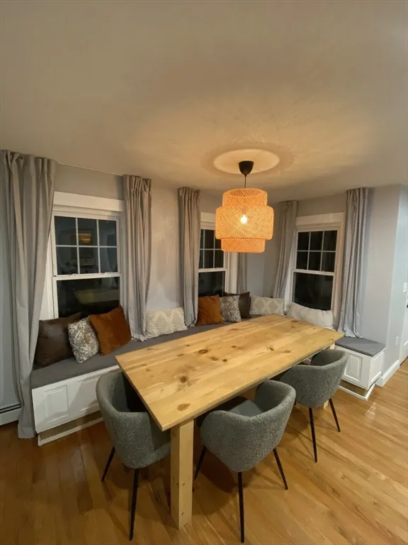 3 bed, 1 bath apartment for rent at 656 Grove St Unit 1, Worcester — photo 2 of 42