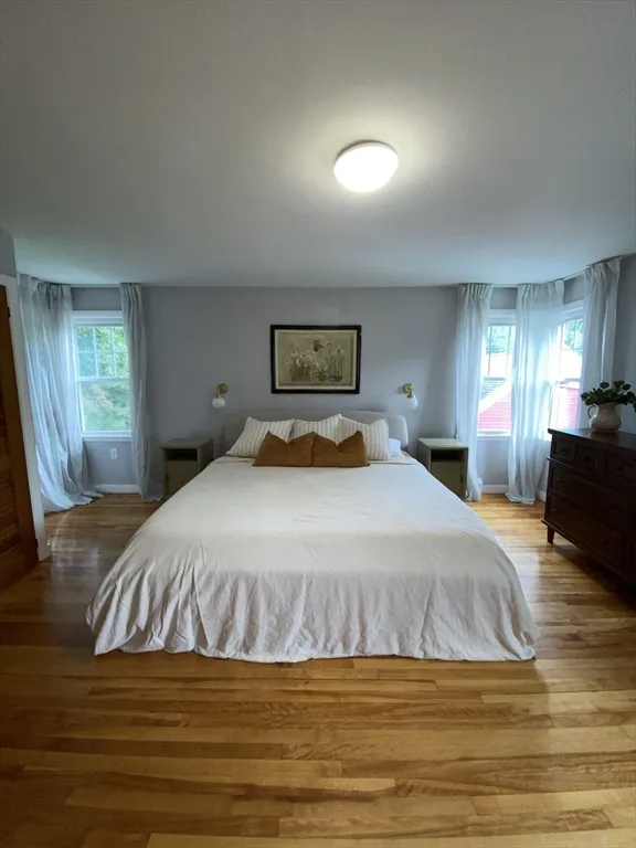 3 bed, 1 bath apartment for rent at 656 Grove St Unit 1, Worcester — photo 9 of 42