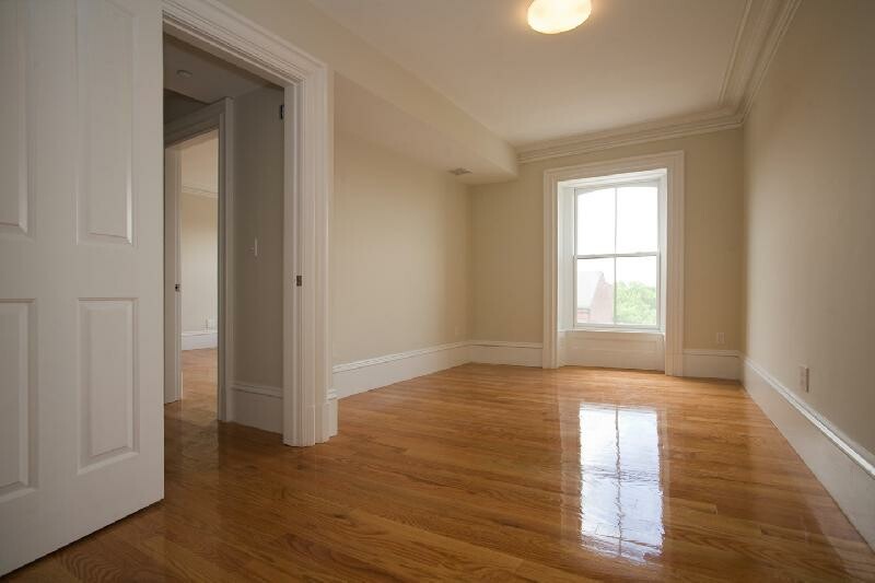 3 bed, 1.5 bath apartment for rent at 658 Massachusetts Ave Unit 5, South End — photo 6 of 18