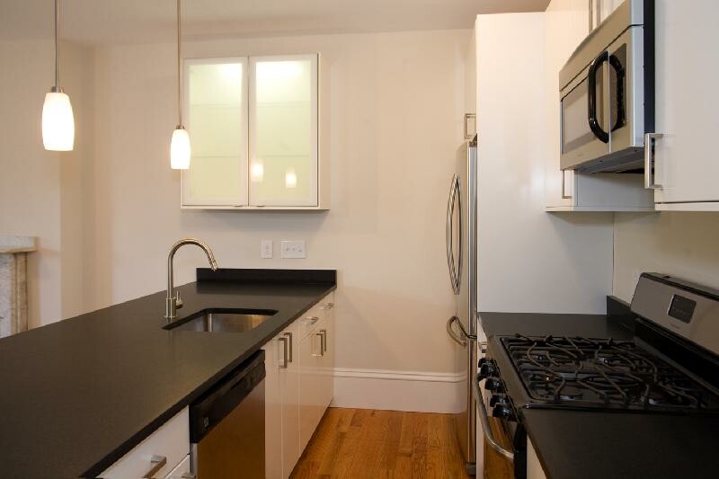 3 bed, 1.5 bath apartment for rent at 658 Massachusetts Ave Unit 5, South End — photo 9 of 18