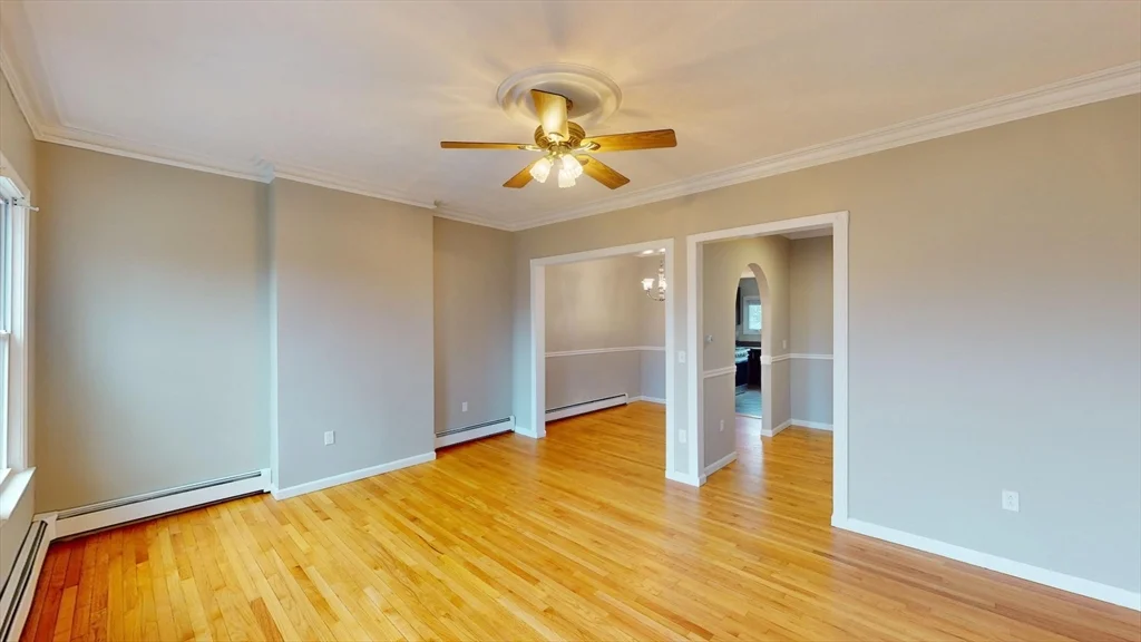 3 bed, 2 bath apartment for rent at 659 East 4th St Unit 3, South Boston