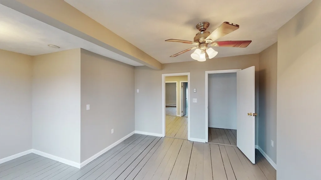 3 bed, 2 bath apartment for rent at 659 East 4th St Unit 3, South Boston — photo 3 of 27