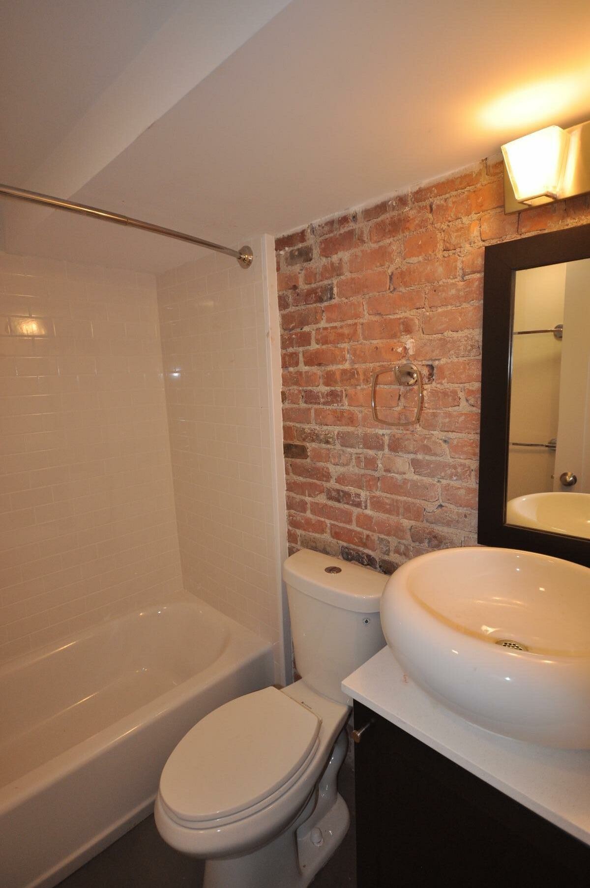 3 bed, 2 bath apartment for rent at 659 Massachusetts Ave Unit 1, Roxbury — photo 9 of 9