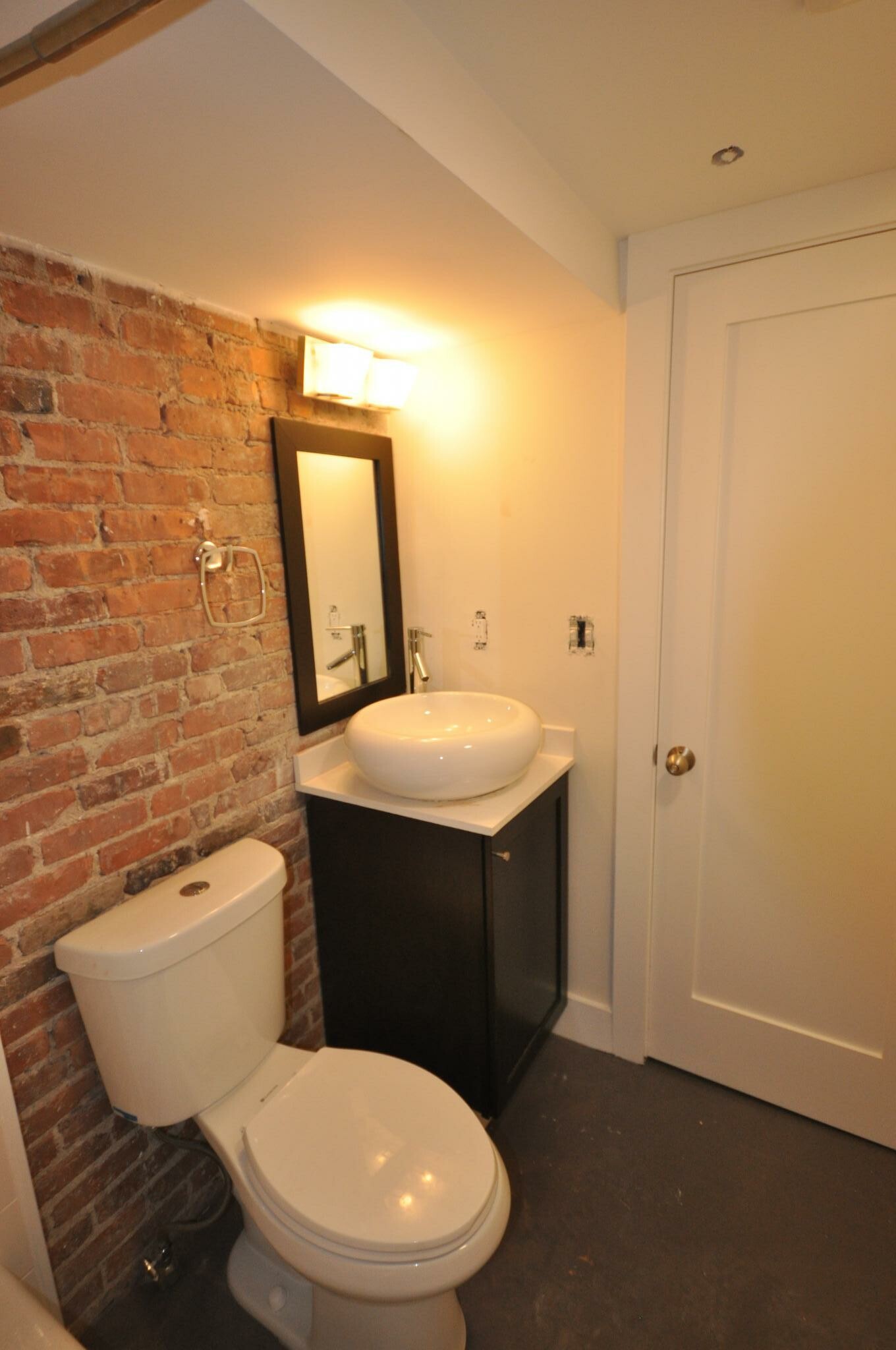 3 bed, 2 bath apartment for rent at 659 Massachusetts Ave Unit 1, Roxbury — photo 8 of 9