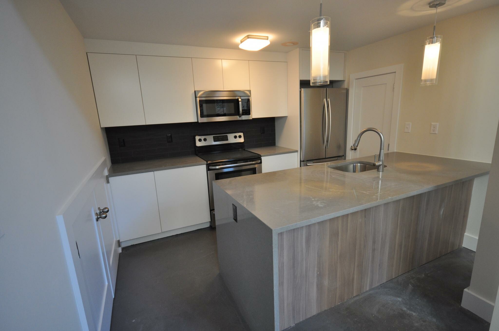 3 bed, 2 bath apartment for rent at 659 Massachusetts Ave Unit 1, Roxbury — photo 5 of 9