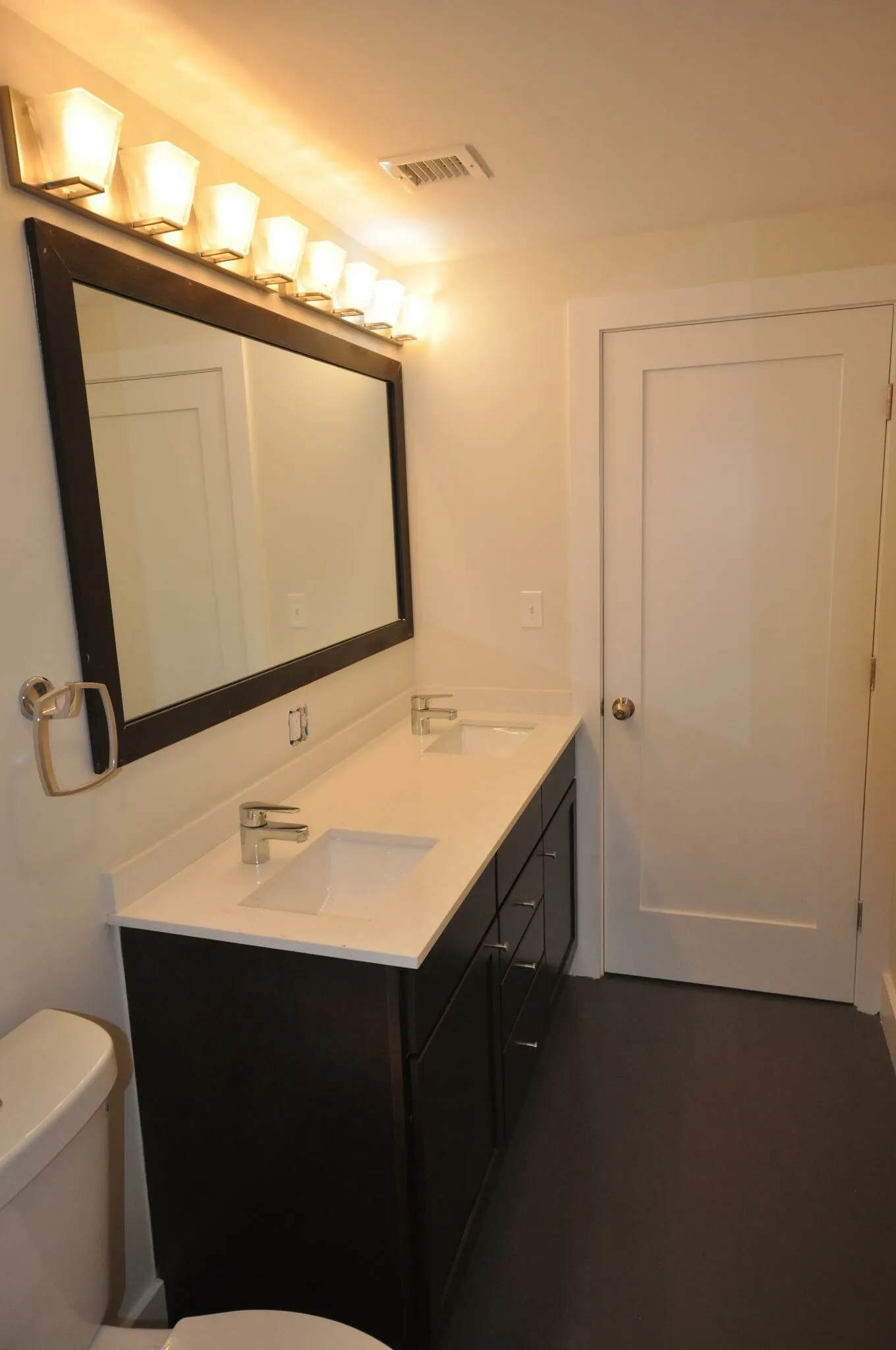 2 bed, 1 bath apartment for rent at 659 Massachusetts Ave Unit 3, Roxbury — photo 6 of 12