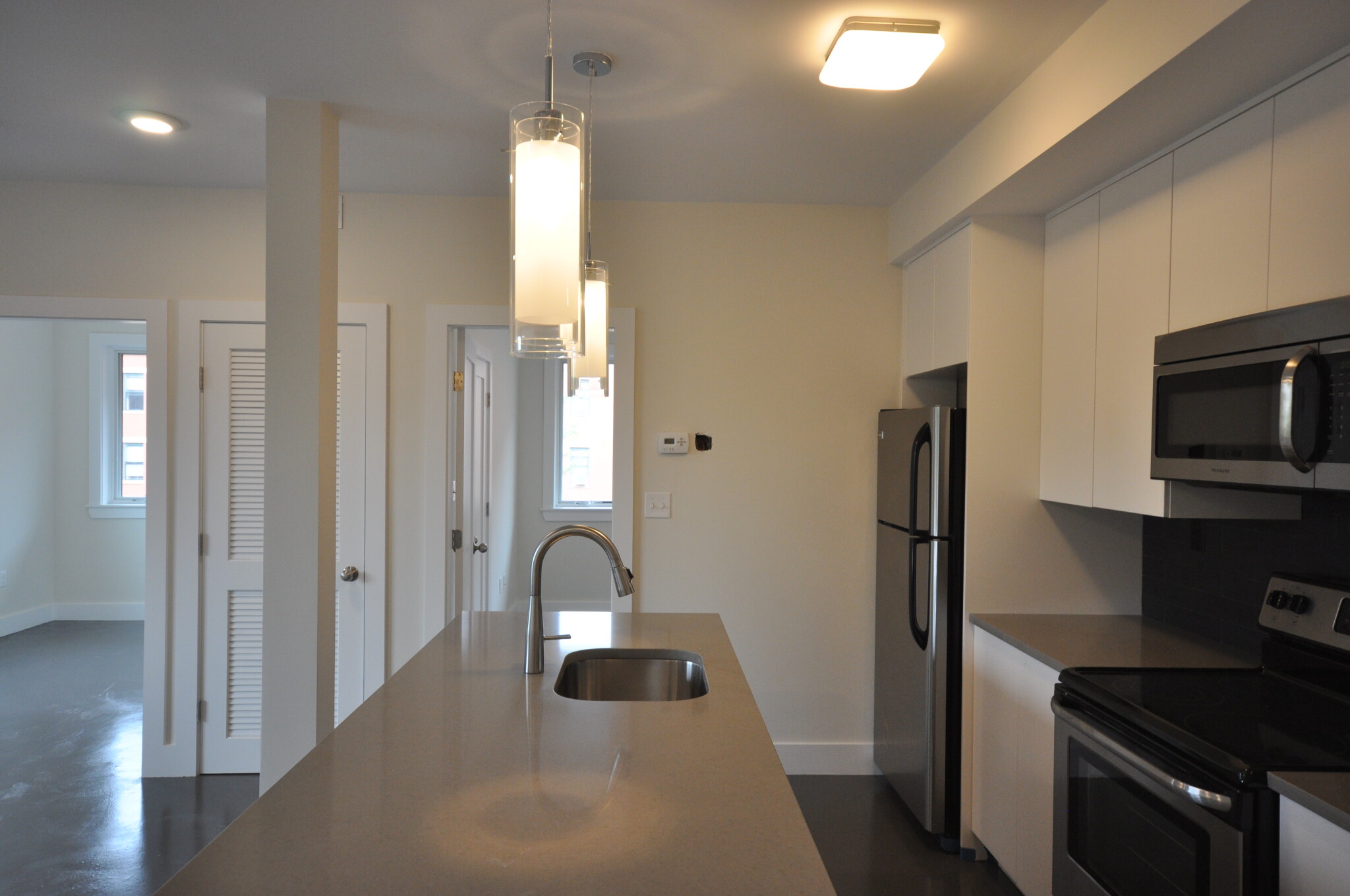 2 bed, 1 bath apartment for rent at 659 Massachusetts Ave Unit 5, Roxbury