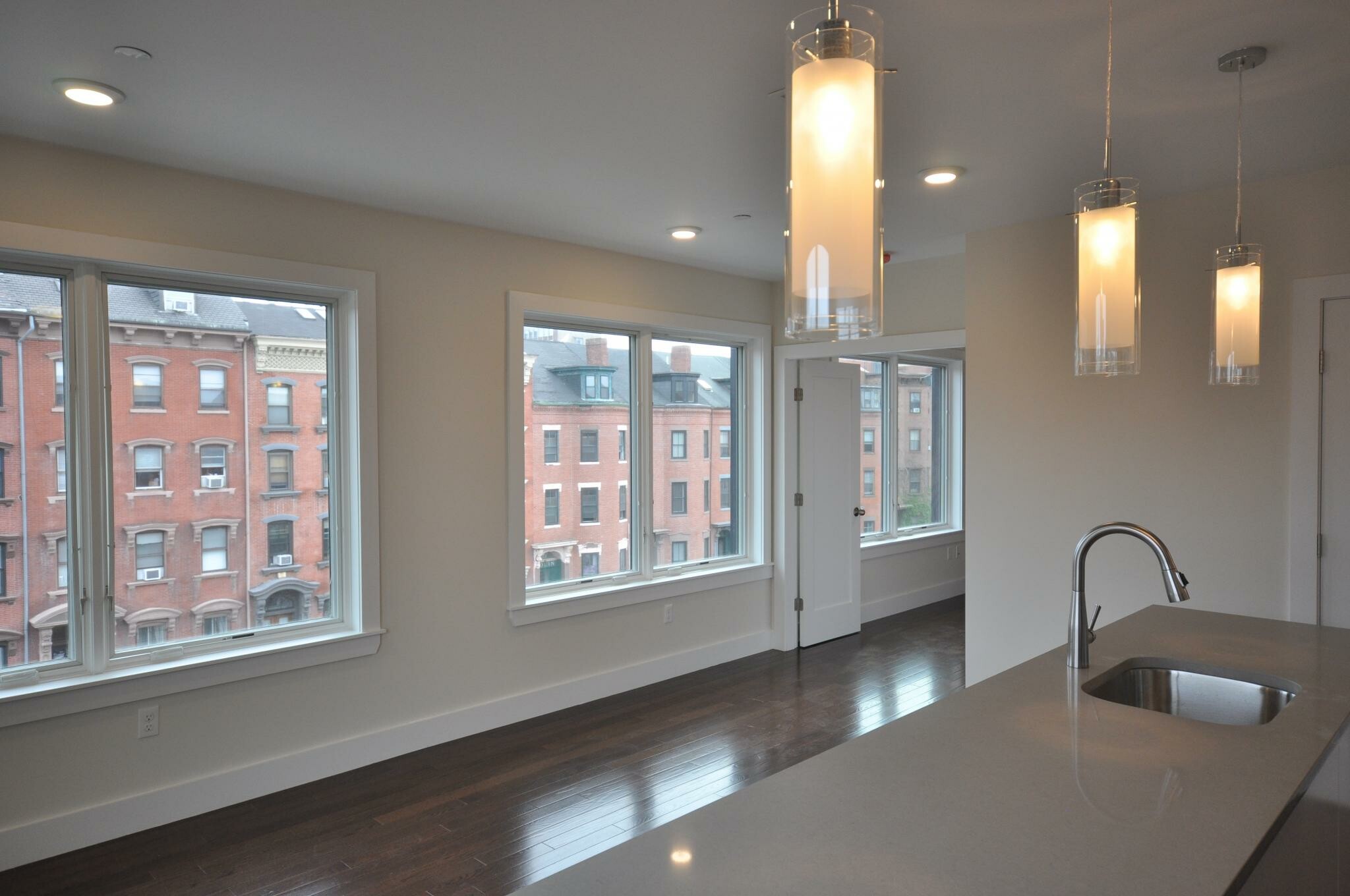 3 bed, 1.5 bath apartment for rent at 659 Massachusetts Ave Unit 6, Roxbury — photo 6 of 18