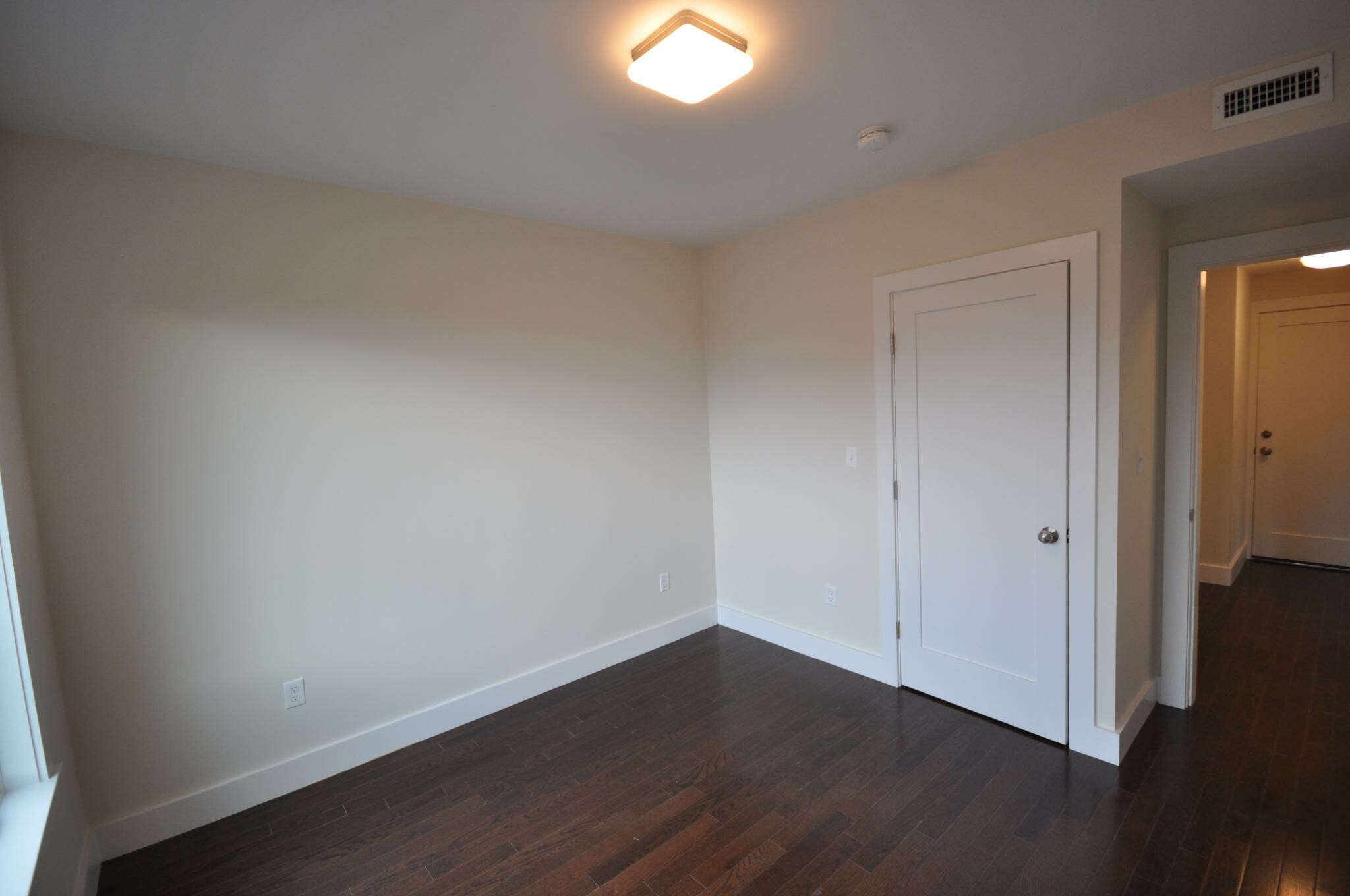 3 bed, 1.5 bath apartment for rent at 659 Massachusetts Ave Unit 6, Roxbury — photo 9 of 18