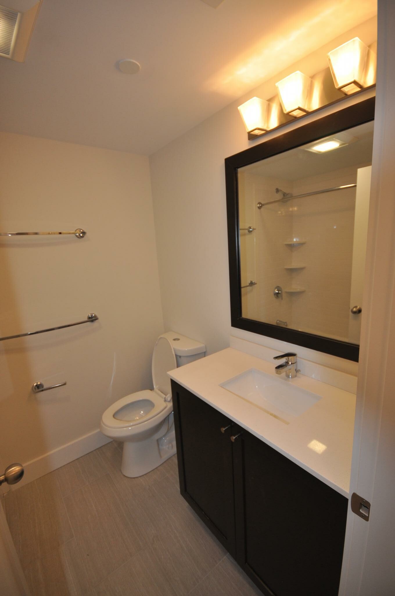3 bed, 1.5 bath apartment for rent at 659 Massachusetts Ave Unit 6, Roxbury — photo 12 of 18