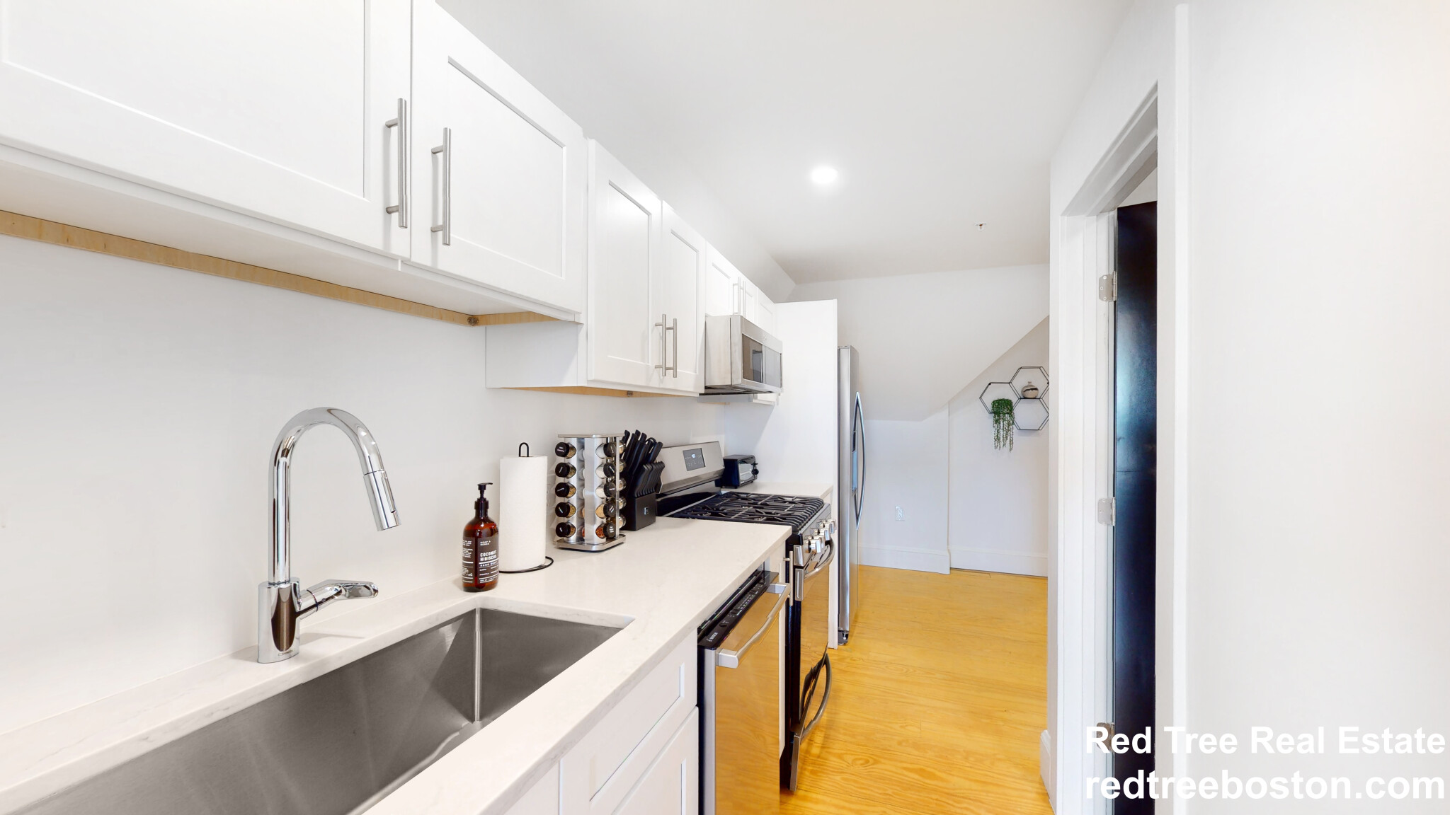 3 bed, 2 bath apartment for rent at 659 South St Unit 3, Roberts — photo 3 of 21