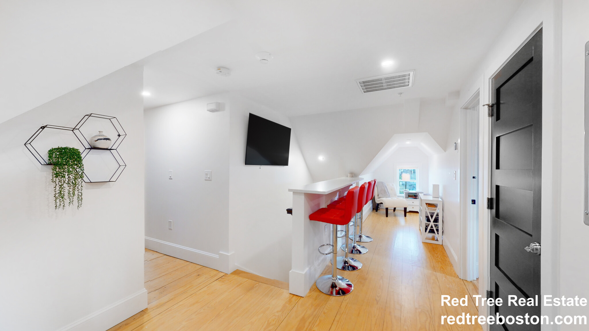 3 bed, 2 bath apartment for rent at 659 South St Unit 3, Roberts — photo 4 of 21