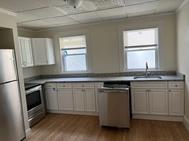 3 bed, 1 bath apartment for rent at 659 Southbridge St Unit 2, Worcester — photo 2 of 9