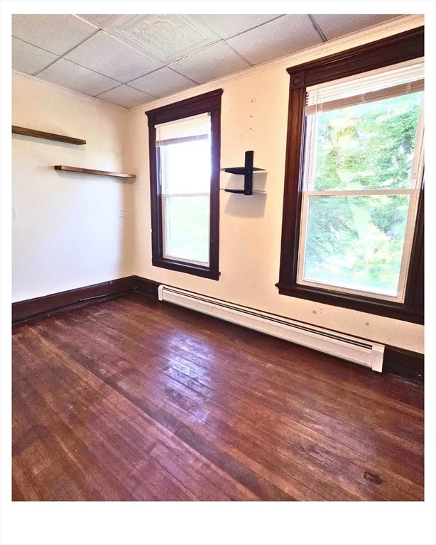 3 bed, 1 bath apartment for rent at 659 Southbridge St Unit 2, Worcester — photo 7 of 9