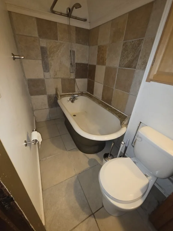 2 bed, 1 bath apartment for rent at 659 Southbridge St Unit 3, South Worcester — photo 12 of 15