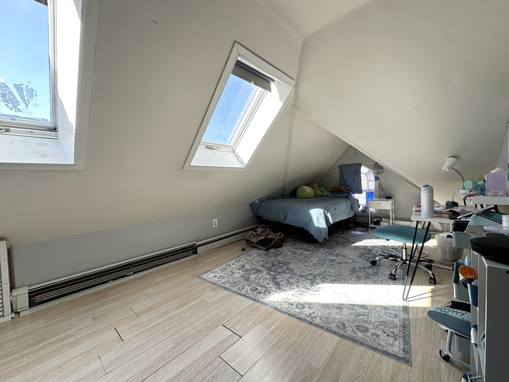 5 bed, 2 bath apartment for rent at 65A Gardner St Unit 2A, Allston — photo 8 of 12