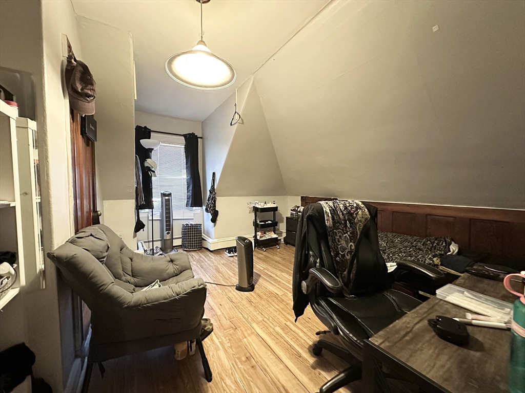 5 bed, 2 bath apartment for rent at 65A Gardner St Unit 2A, Allston — photo 7 of 12