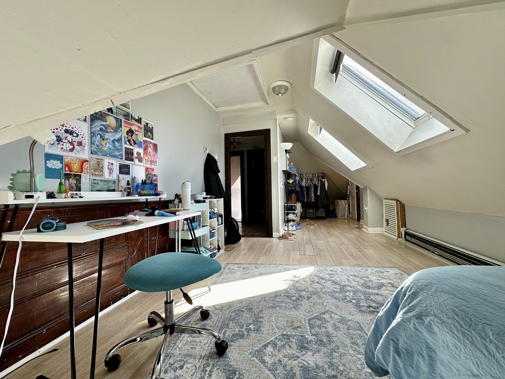 5 bed, 2 bath apartment for rent at 65A Gardner St Unit 2A, Allston — photo 10 of 12