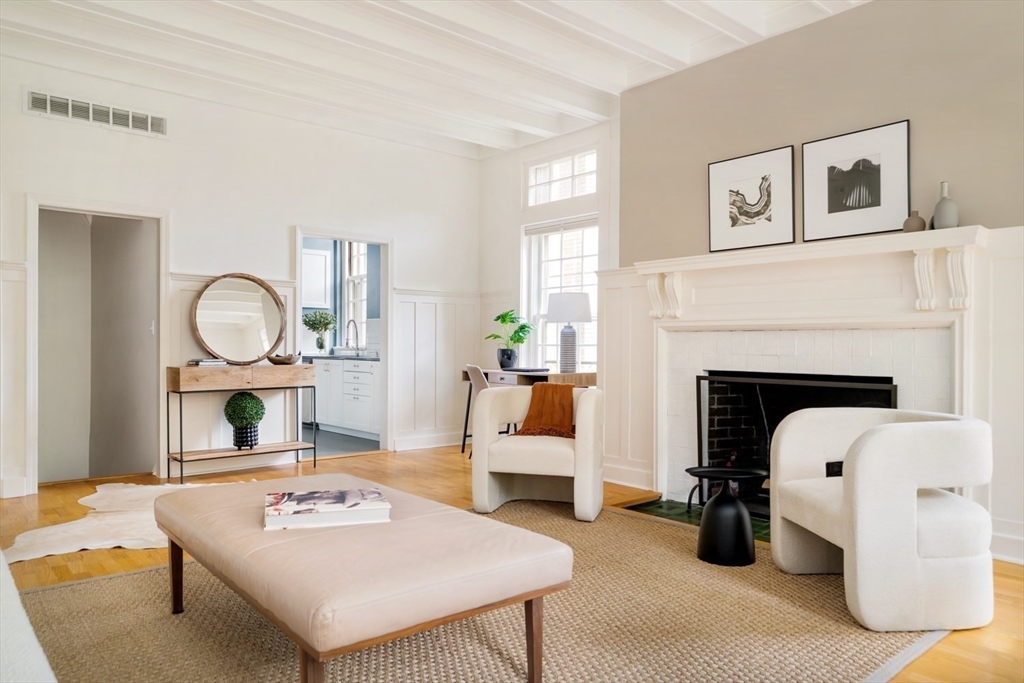 2 bed, 1 bath apartment for rent at 65A Glen Rd Unit H4, Brookline Village — photo 3 of 23