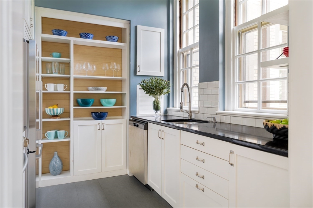 2 bed, 1 bath apartment for rent at 65A Glen Rd Unit H4, Brookline Village — photo 13 of 23