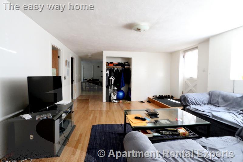 2 bed, 1 bath apartment for rent at 65R Cedar St Unit 3, Porter Square — photo 12 of 15