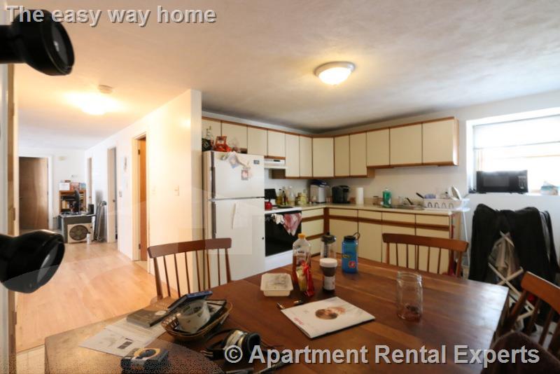 2 bed, 1 bath apartment for rent at 65R Cedar St Unit 3, Porter Square — photo 7 of 15