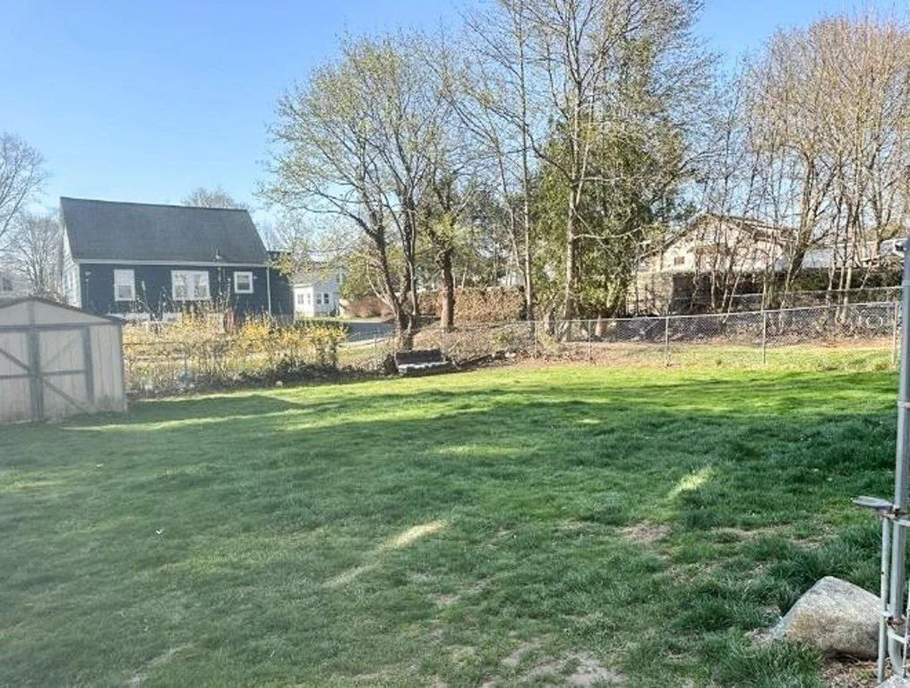 3 bed, 1 bath apartment for rent at 66-68 Hillberg Ave Unit 2, Brockton — photo 8 of 8