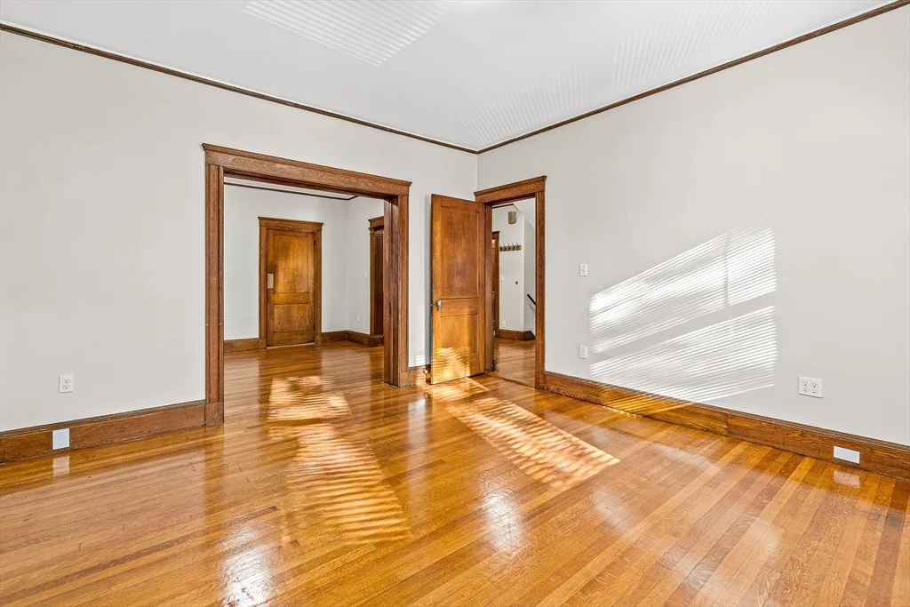 5 bed, 2.5 bath apartment for rent at 66 Adams St Unit 2, Winter Hill — photo 18 of 29