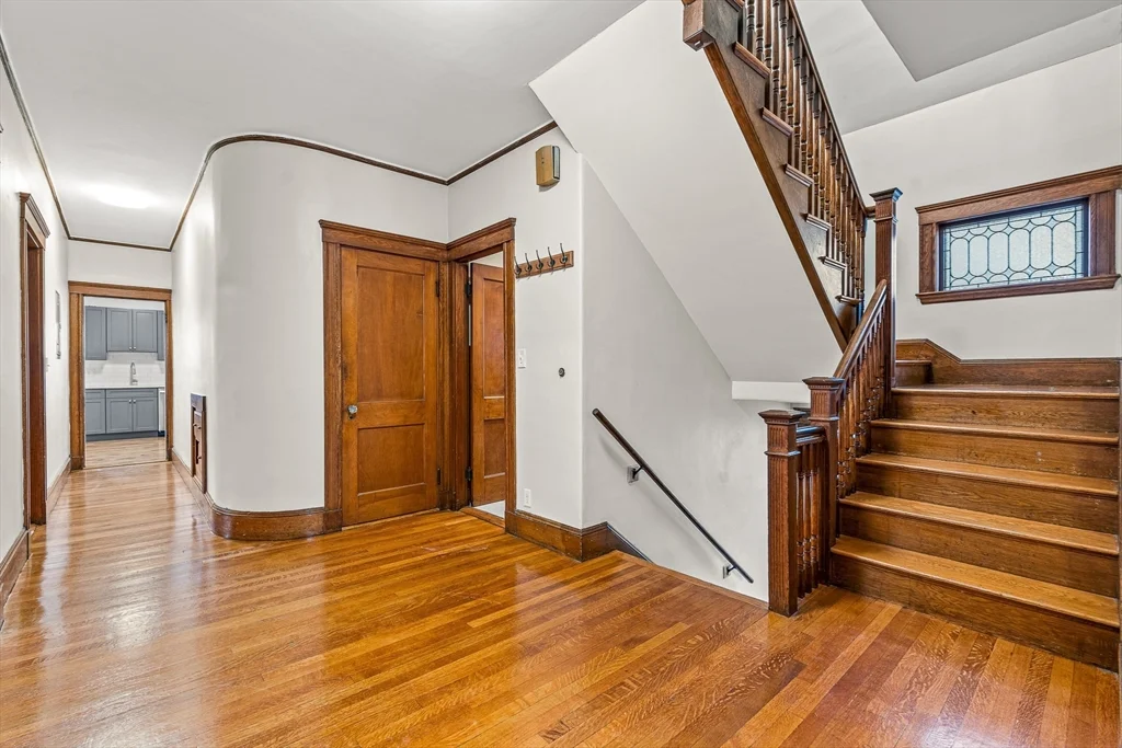 5 bed, 2.5 bath apartment for rent at 66 Adams St Unit 2, Winter Hill — photo 13 of 29