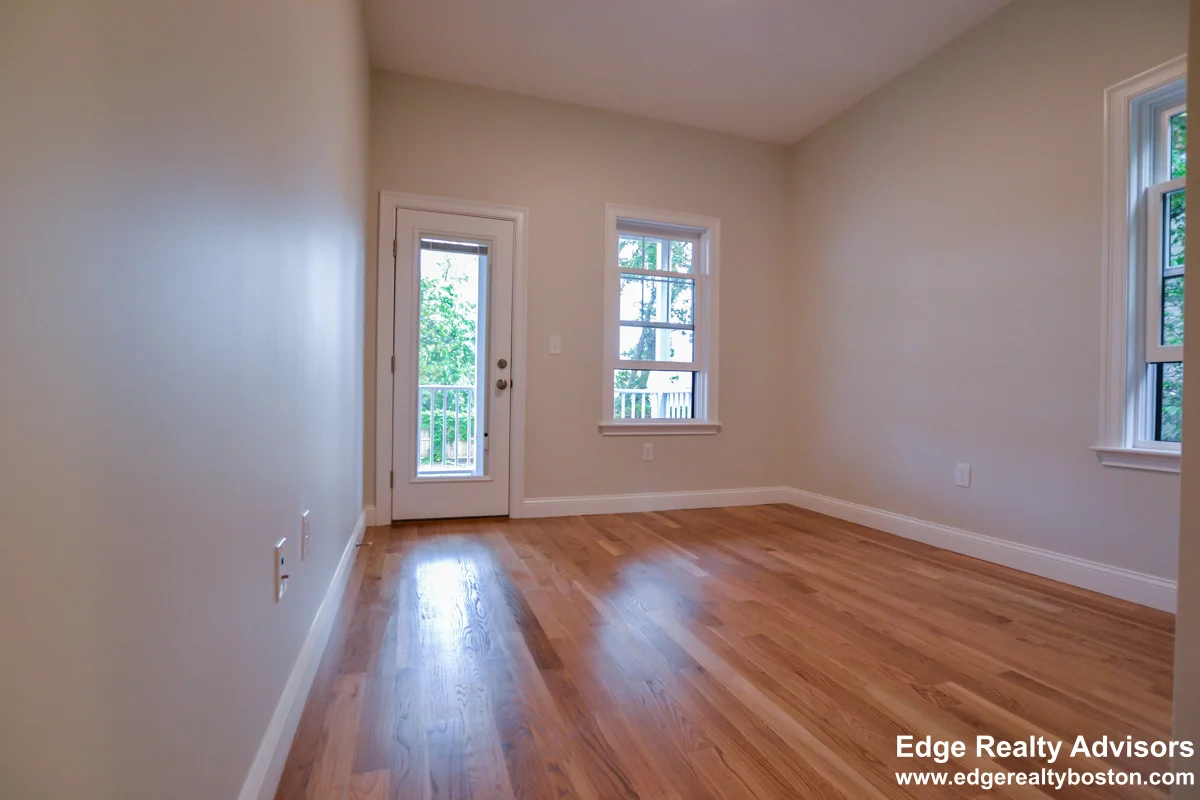 4 bed, 4+ bath apartment for rent at 66 Allston St Unit 1, Brighton — photo 5 of 15