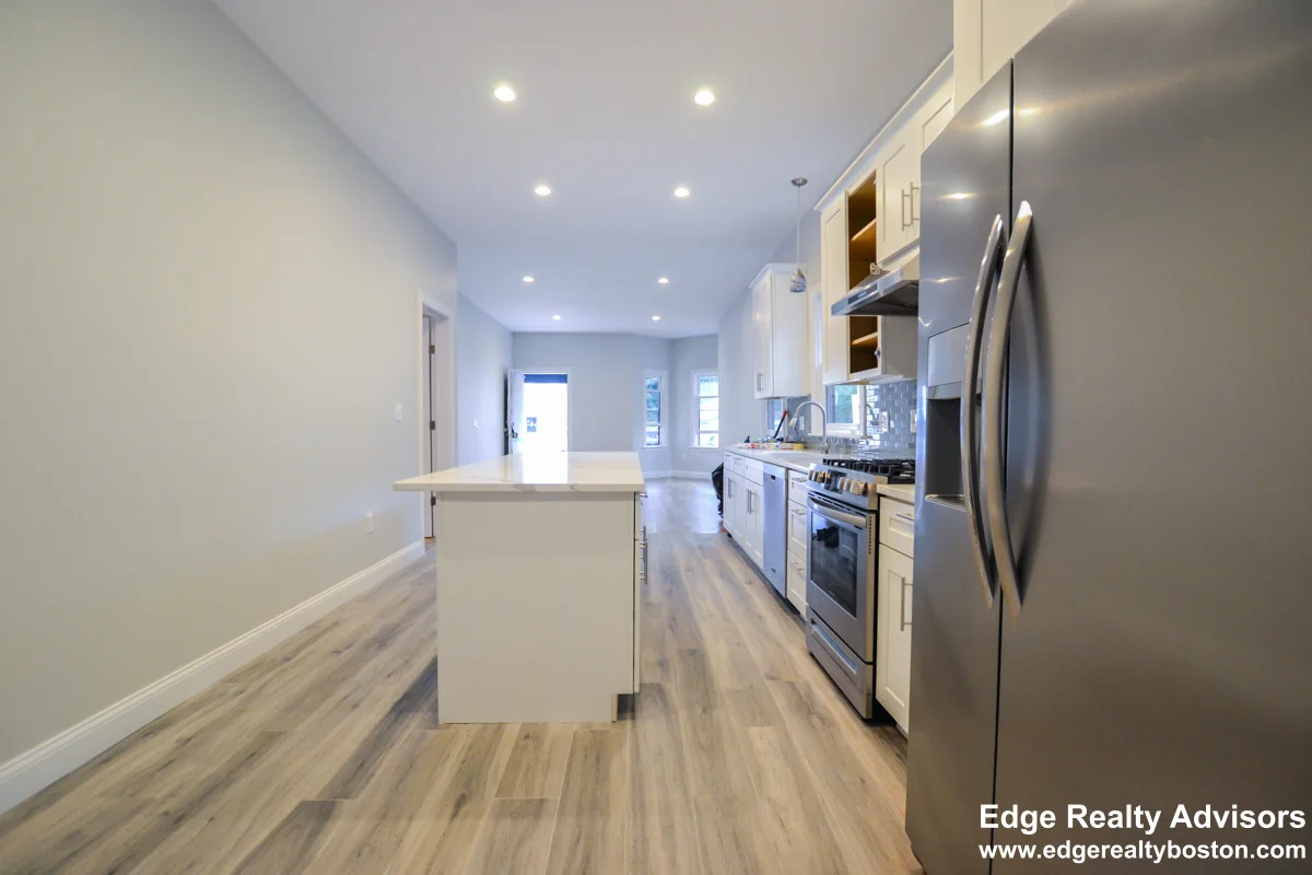 4 bed, 4+ bath apartment for rent at 66 Allston St Unit 1, Brighton — photo 7 of 15