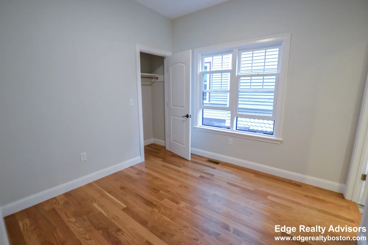 4 bed, 4+ bath apartment for rent at 66 Allston St Unit 1, Brighton — photo 13 of 15