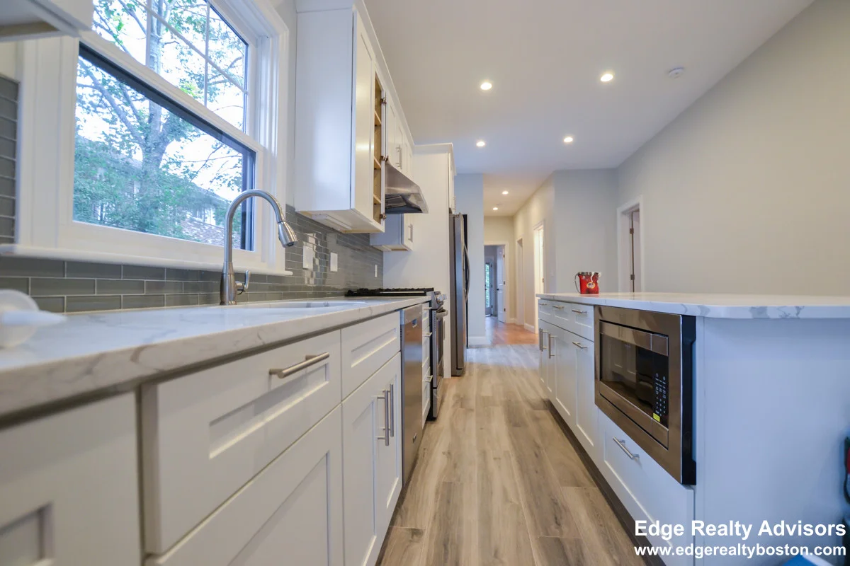 4 bed, 4+ bath apartment for rent at 66 Allston St Unit 1, Brighton — photo 11 of 15