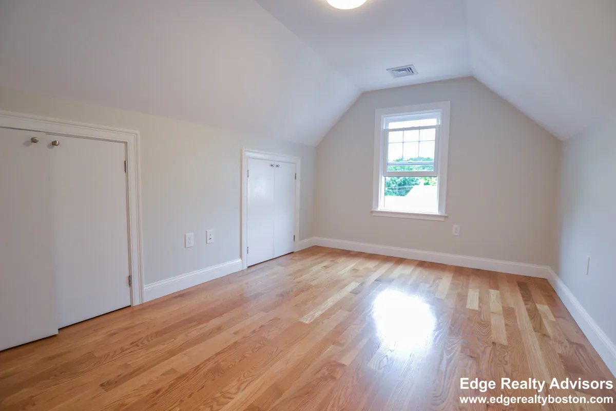 5 bed, 4+ bath apartment for rent at 66 Allston St Unit 2, Brighton — photo 11 of 16
