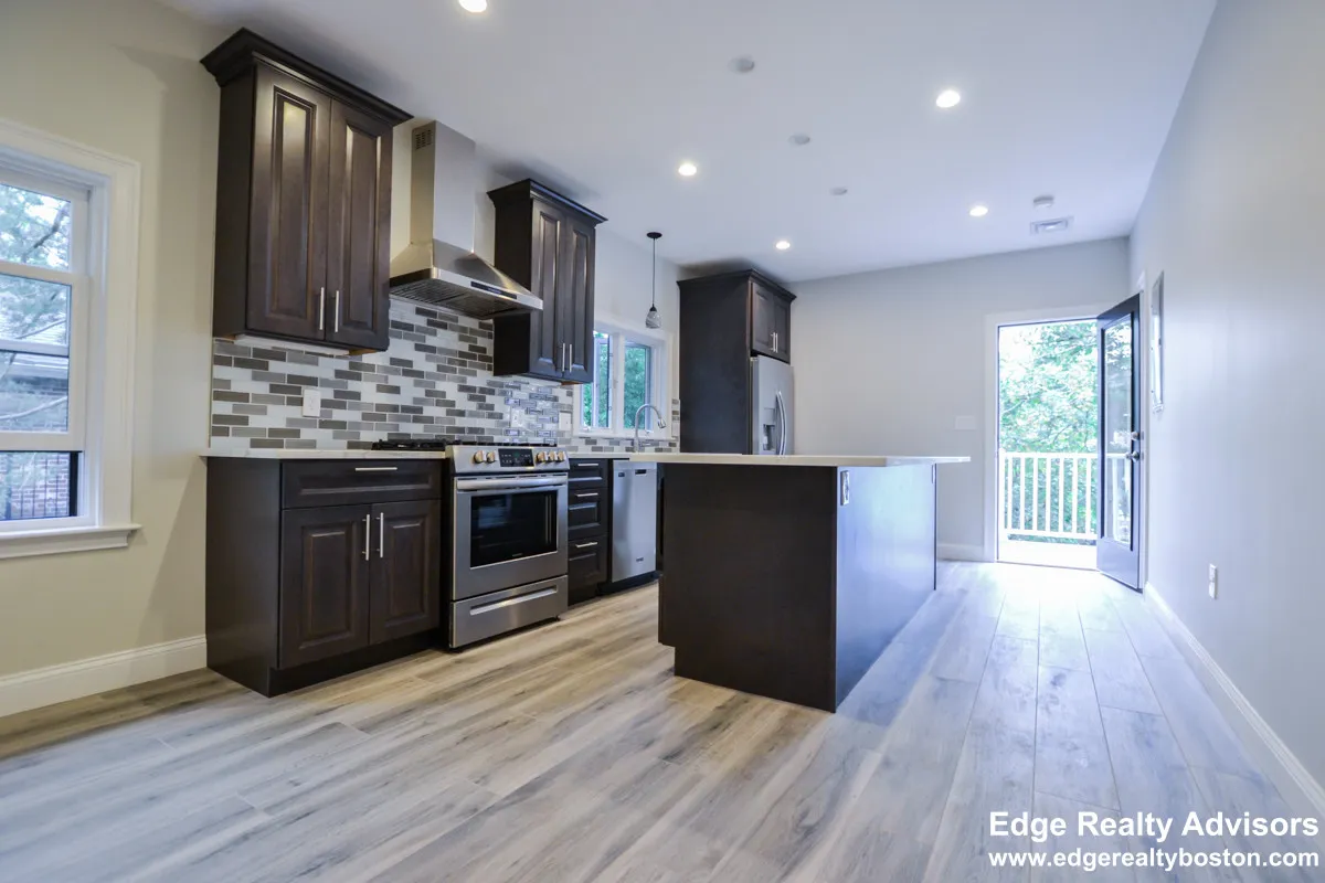 5 bed, 4+ bath apartment for rent at 66 Allston St Unit 2, Brighton — photo 2 of 16