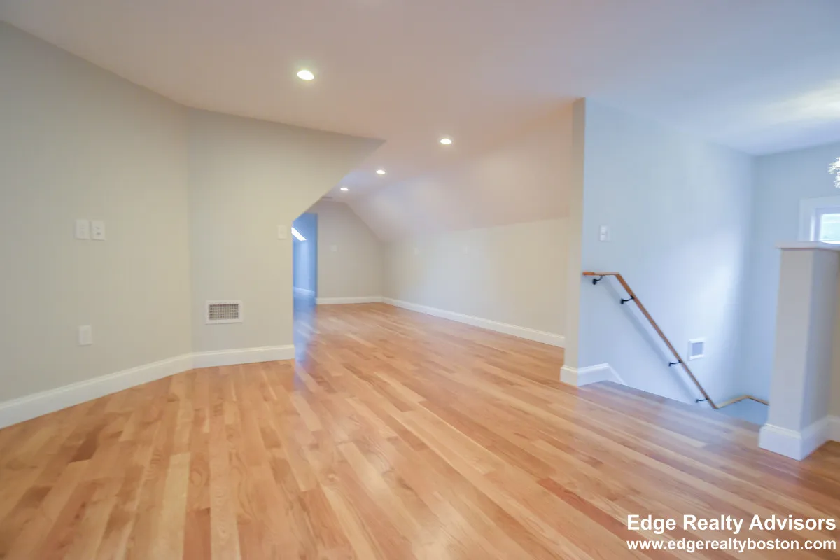 5 bed, 4+ bath apartment for rent at 66 Allston St Unit 2, Brighton — photo 12 of 16