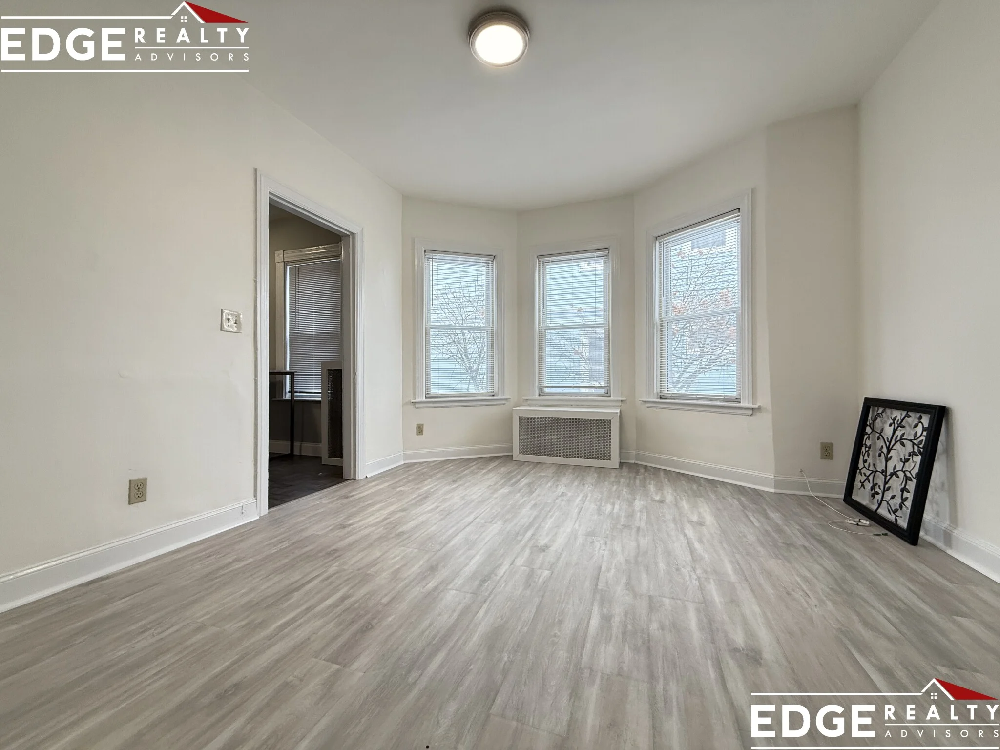 3 bed, 2 bath apartment for rent at 66 Antwerp St Unit 1, Brighton — photo 4 of 9