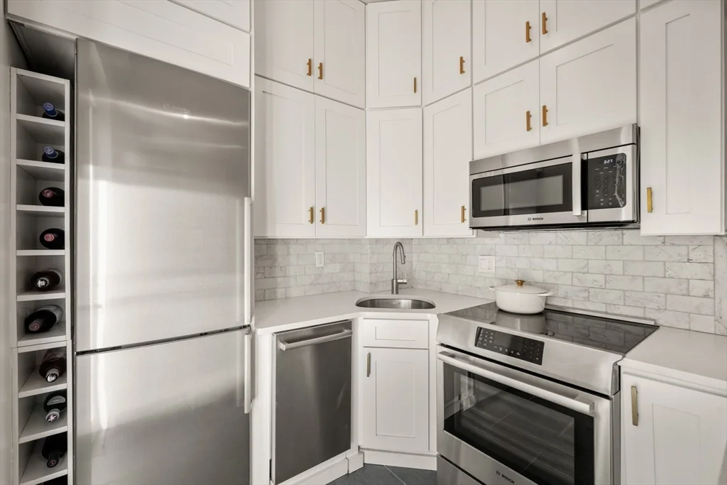 1 bed, 1 bath apartment for rent at 66 Appleton St Unit 3, South End — photo 4 of 18