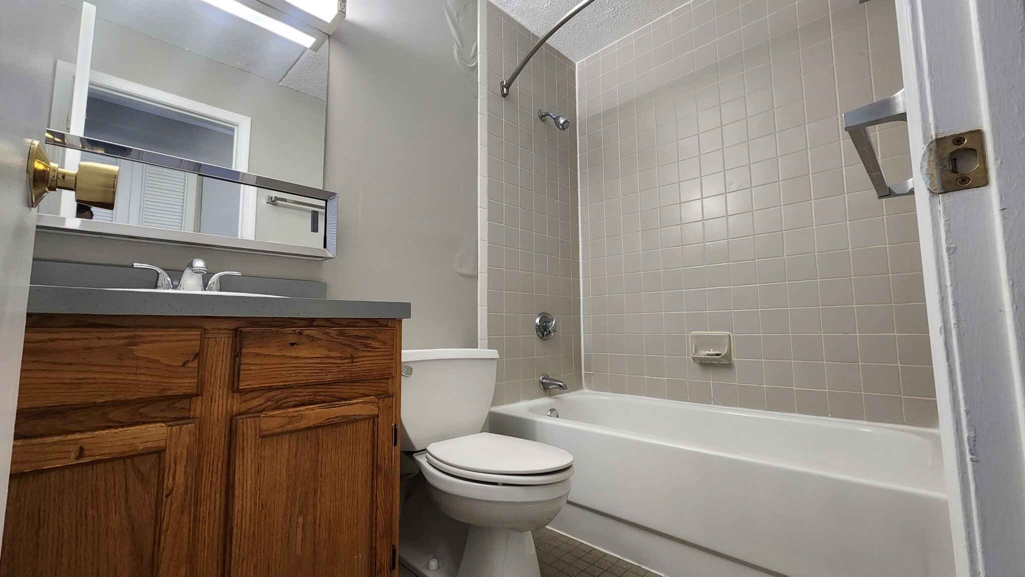 2 bed, 2 bath apartment for rent at 66 Beach Point Pl Unit 402, Dorchester — photo 7 of 24