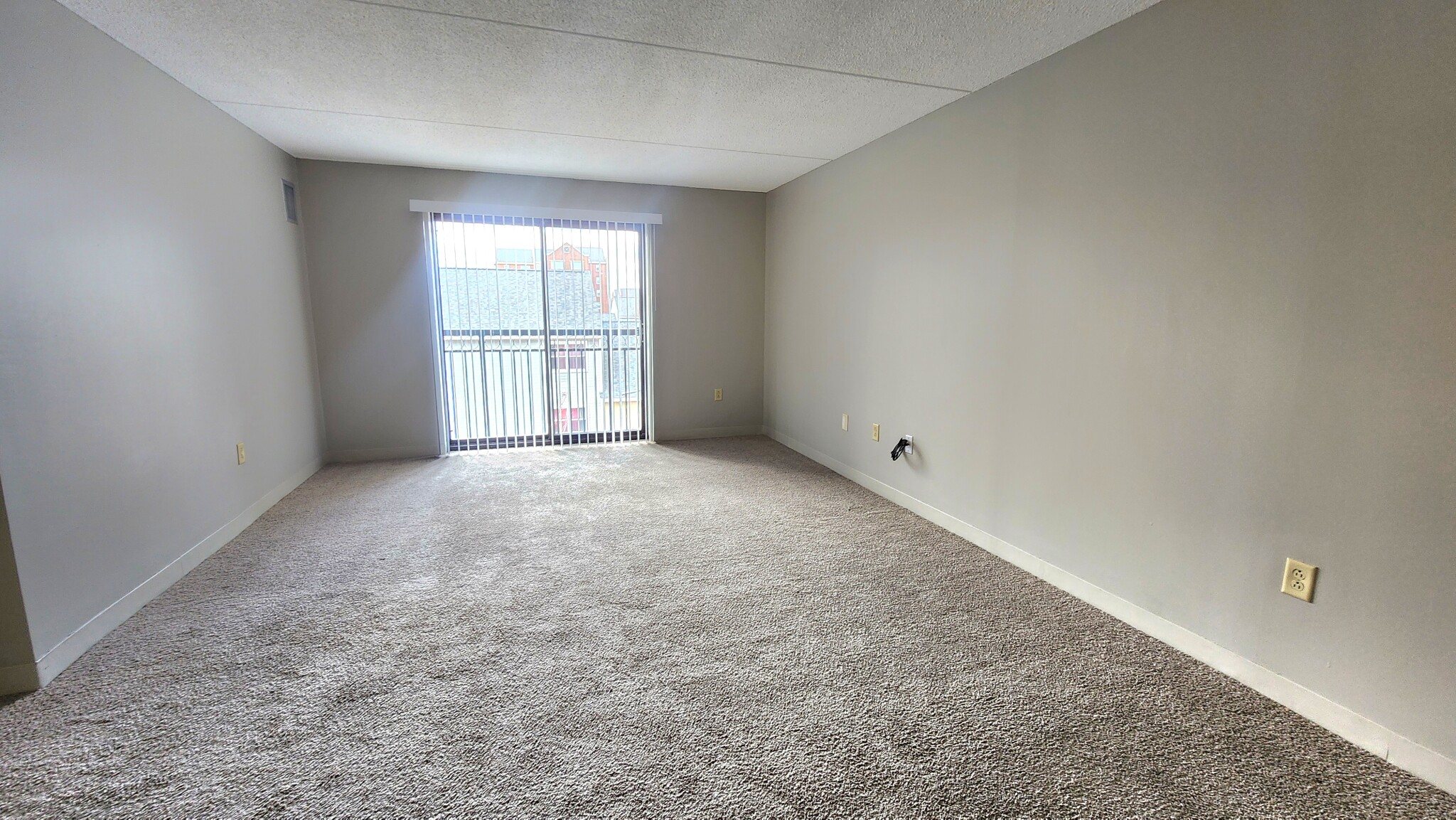 2 bed, 2 bath apartment for rent at 66 Beach Point Pl Unit 402, Dorchester — photo 4 of 24