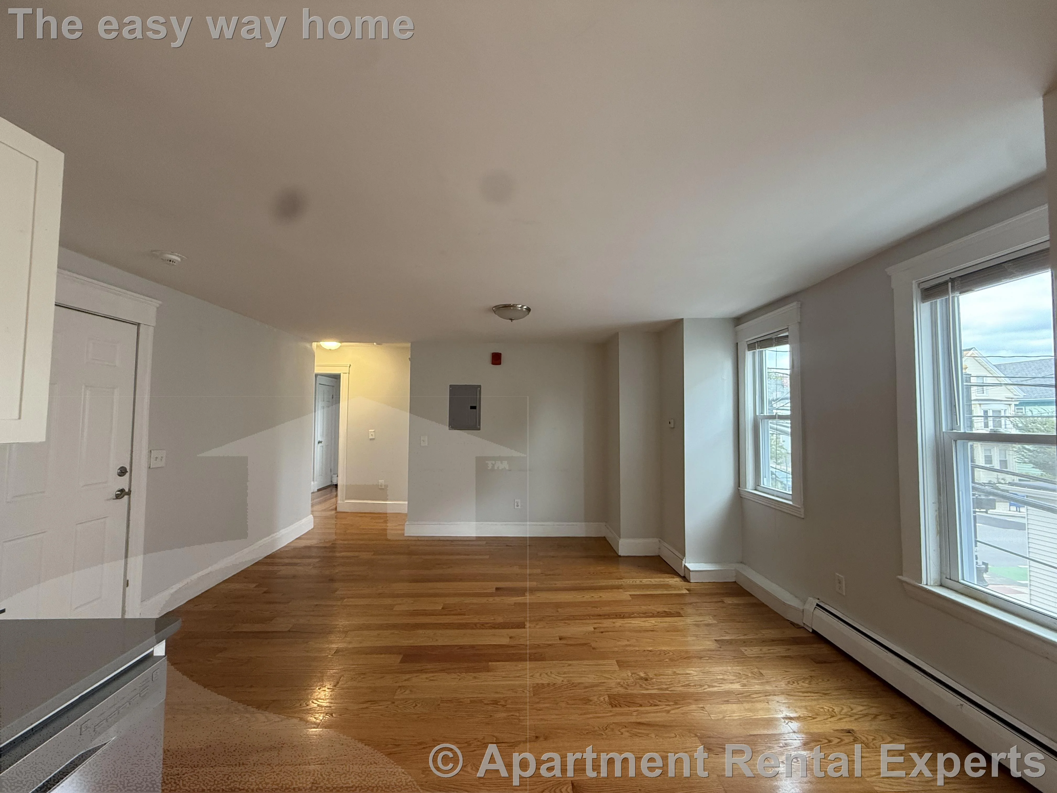 3 bed, 1 bath apartment for rent at 66 Beacon St Unit 3, Ward Two — photo 5 of 11
